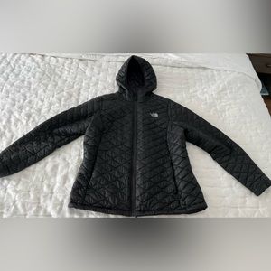 The NorthFace thermoball jacket size XL